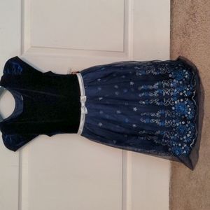 Girls dress